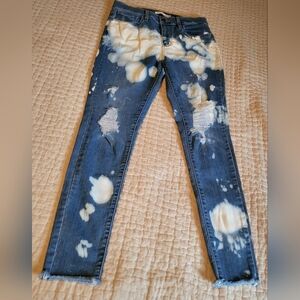 Levis Destroyed Destressed Bleached Skinny Strecthy High Rise Womens Size 28 (6)